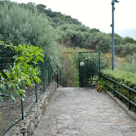 Sweet House Salvina Apartmanhotel 4*