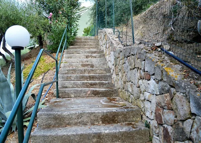 מלון דירות Sweet House Salvina 4*