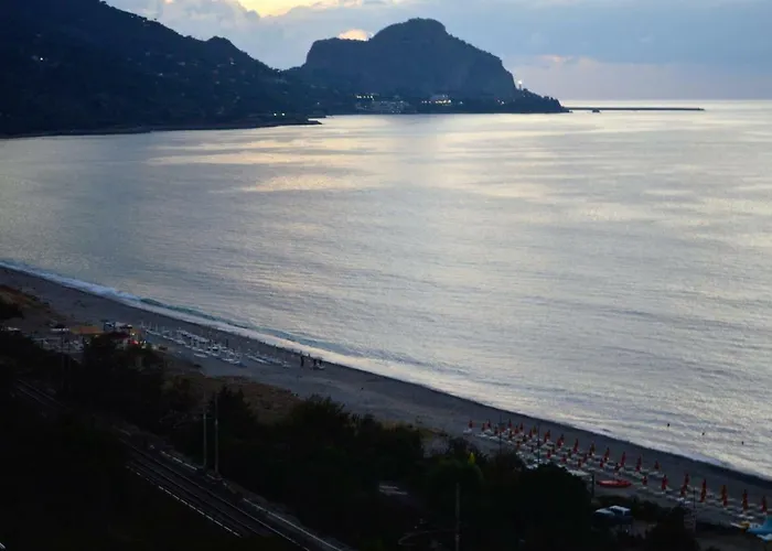 Sweet House Salvina מלון דירות צ'פאלו